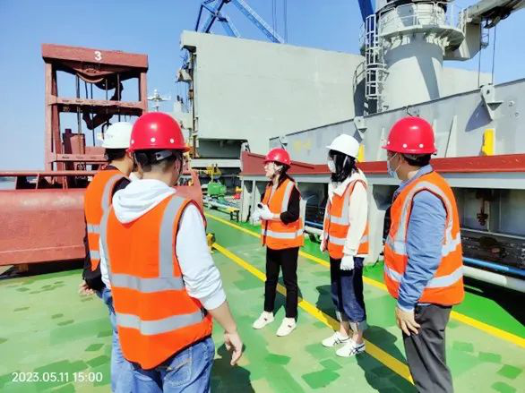 扎實抓好主題教育，為高質(zhì)量發(fā)展凝心聚力——江蘇遠洋總部第一黨支部訪“江遠錦州”輪