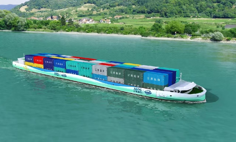 水運(yùn)江蘇 | 江蘇遠(yuǎn)洋打造120標(biāo)箱純電動(dòng)集裝箱綠色船隊(duì)