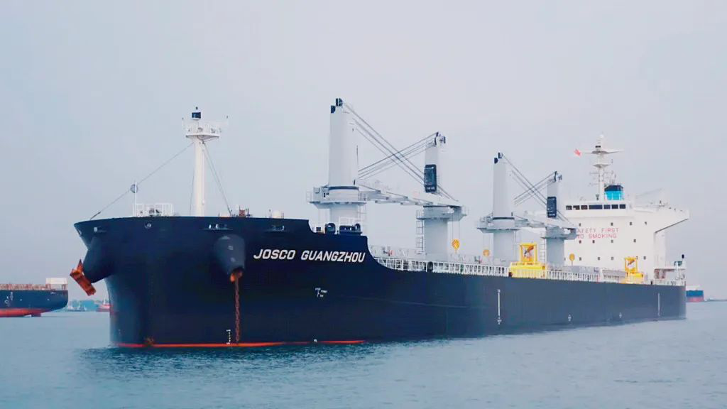 港航探秘 | 大海輪這樣“清底”，看著超解壓！