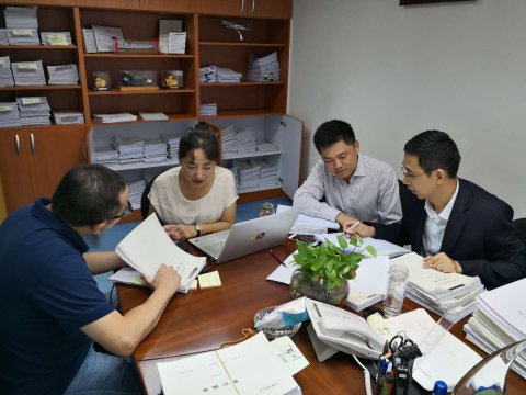 公司紀委書記戴偉調(diào)研檢查江遠香港公司