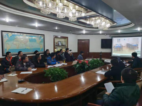 遠(yuǎn)盛公司對外派“銀鷹”輪接船船員進(jìn)行上船前培訓(xùn)