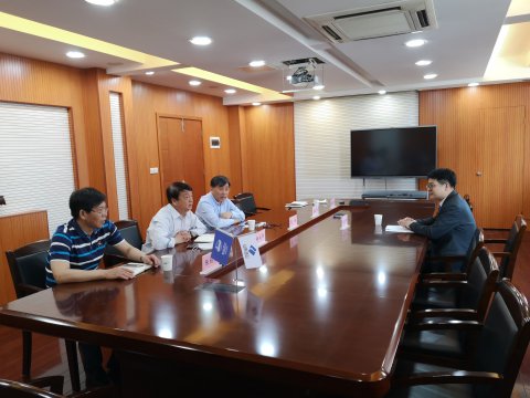 香港船舶注冊處（上海）區(qū)域總監(jiān)拜訪江蘇遠洋