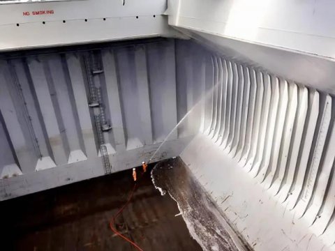 一線紀(jì)實 | 同心勠力、奮楫篤行，眾志成城、再創(chuàng)佳績——“江遠蘭州”輪V05航次散糧備艙紀(jì)實